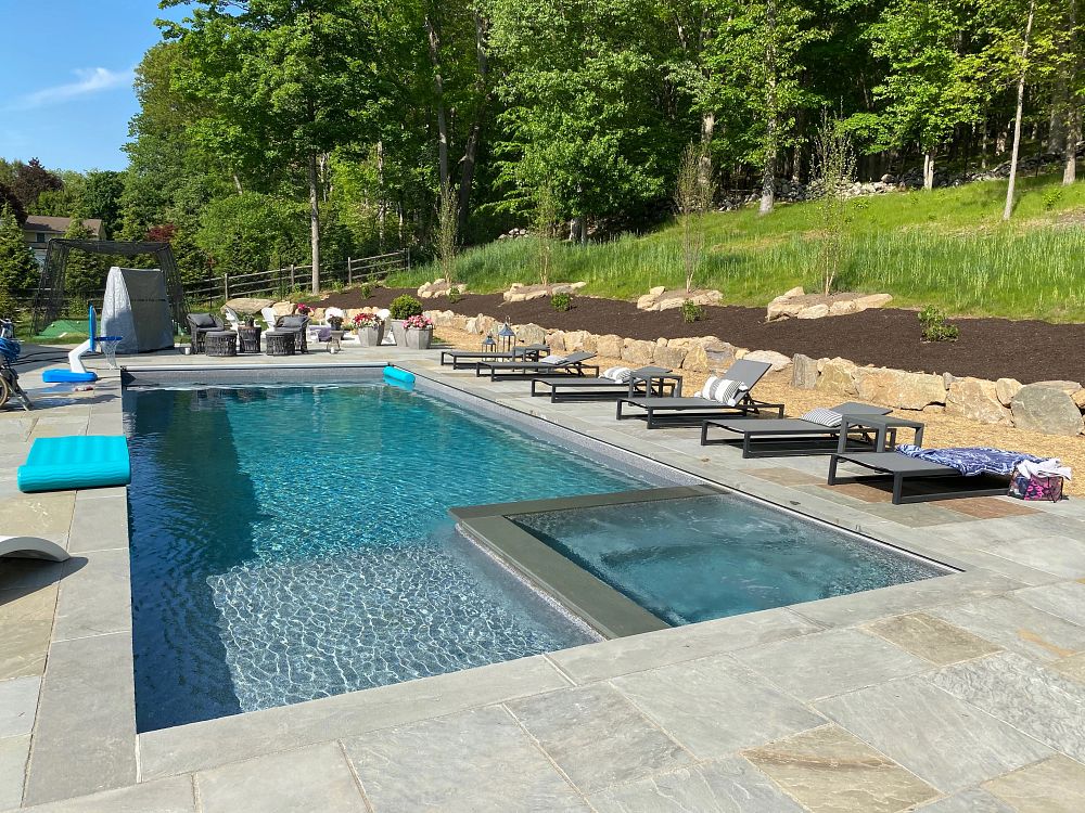 Professional pool maintenance service in New Braunfels, TX